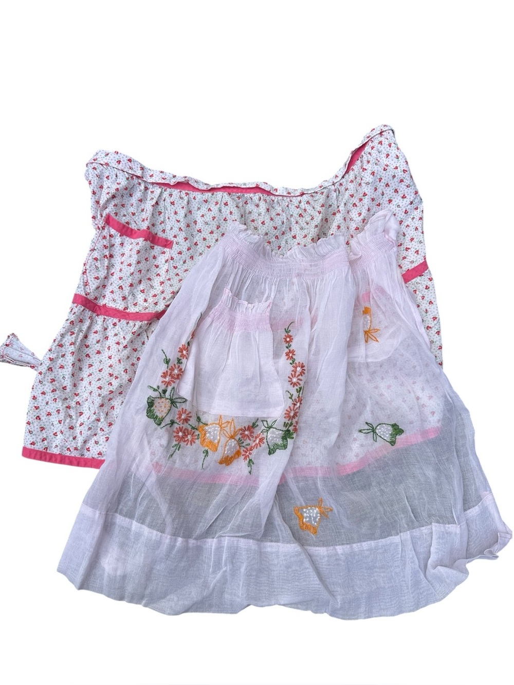 Vintage Half Apron Set of 2 – Floral Embroidered Cottagecore